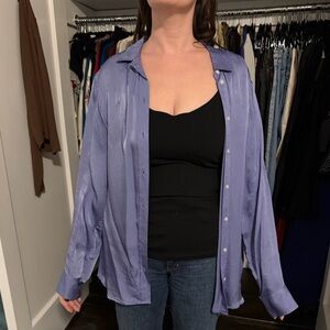 Everlane cornflower blue viscose long sleeve button-up size 16